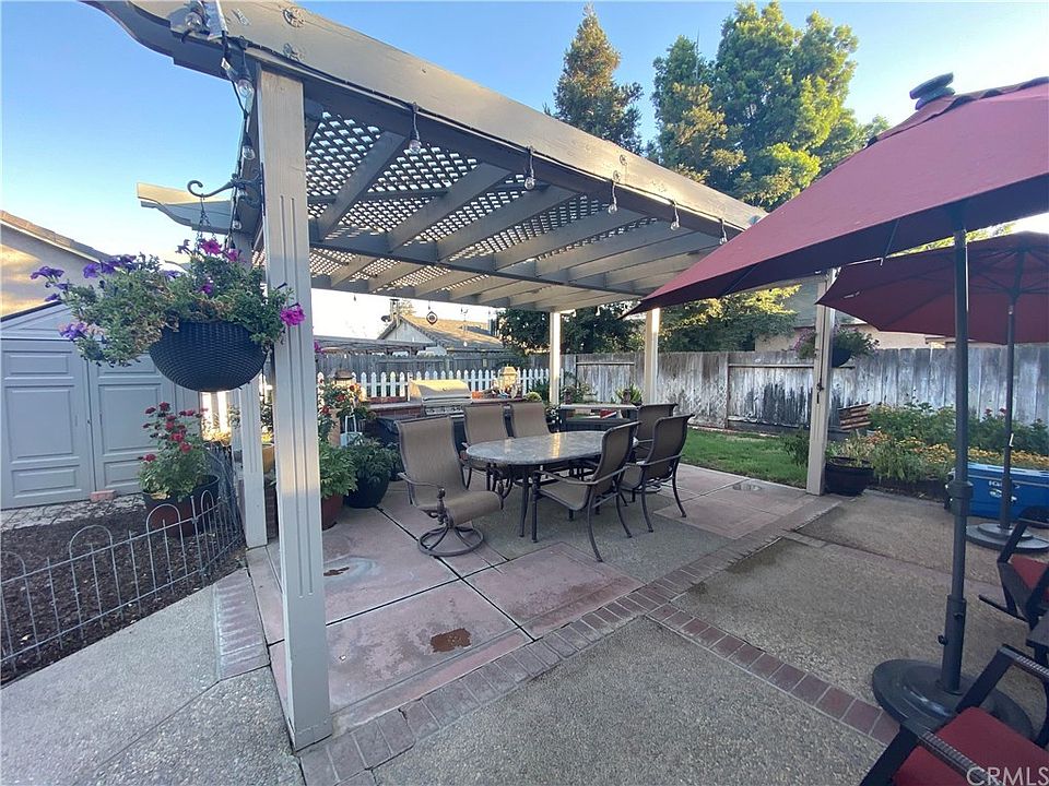 2nd image of 184 E Manzanita Dr