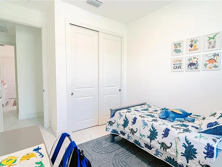243 Pennfield St — Photo 17
