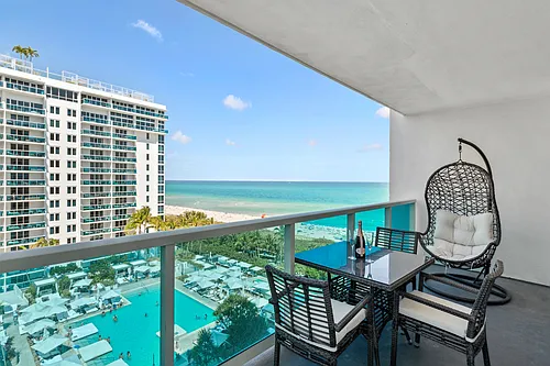 2301 Collins Ave #1015 Photo 1 2301 Collins Ave #1015 Photo 1