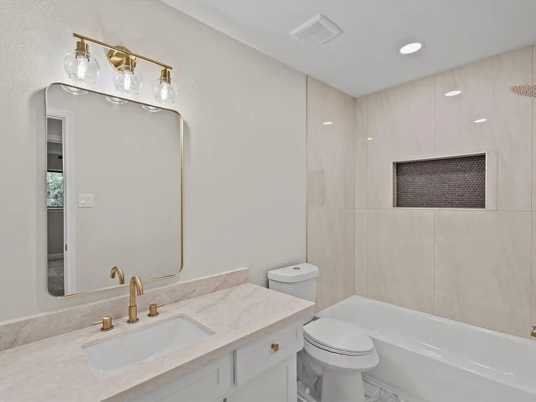 11118 Sagecountry Dr — Photo 37