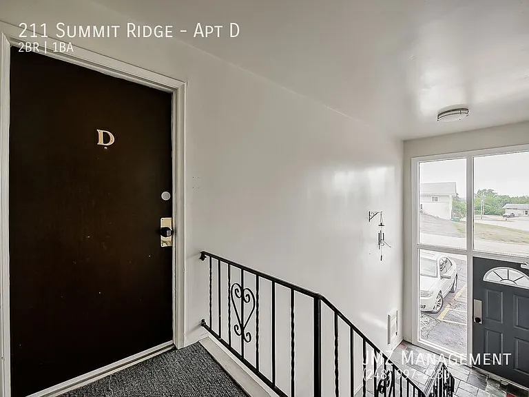211 Summit Rdg #D — Photo 23