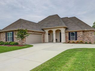 110 Brianna Ln, Broussard, LA 70518