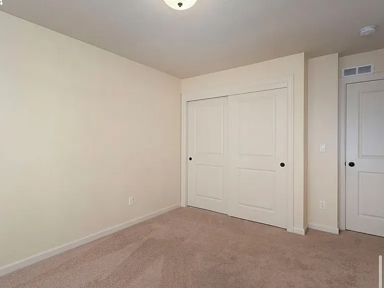 18717 NE 27th Way — Photo 24