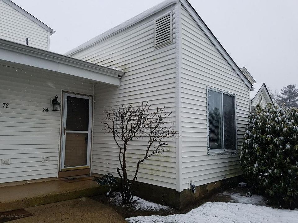 1st image of 74 Greenwood Dr