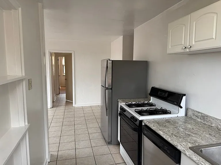 5506 Fifth Avenue — Photo 62