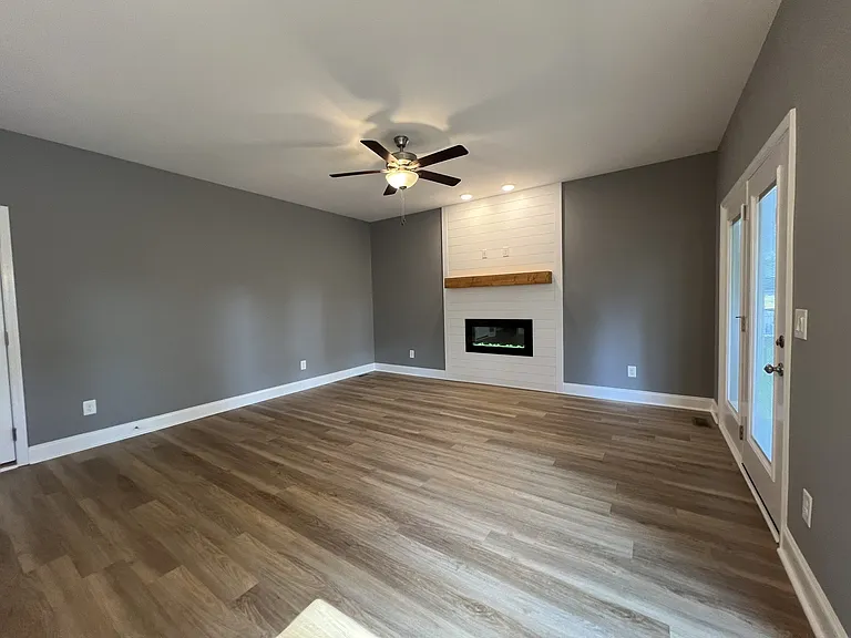 703 Buffalo Ford Dr — Photo 7