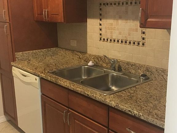 Dishwasher, disposal, microwave hood