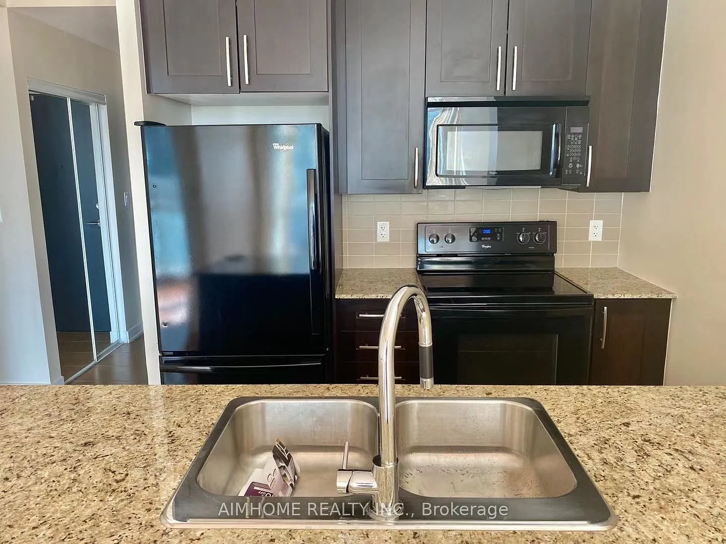 2 bed, $2,350 — Photo 2