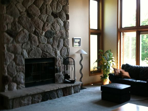 4th image of 14190 W Meadowshire Dr