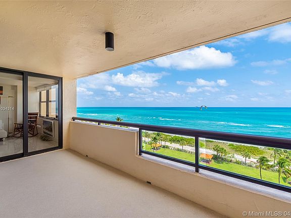 4th image of 2555 Collins Ave APT 1009