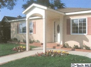 1387 N Dominion Ave, Pasadena, CA 91104