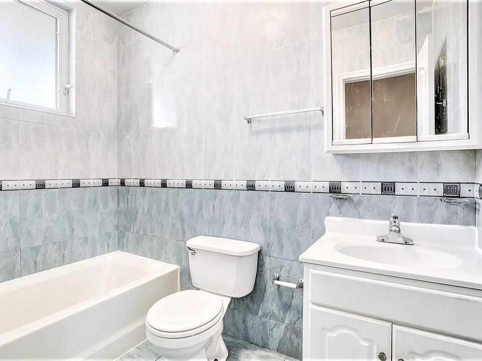 1st image of 1840 E 14th St #3X