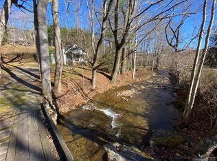131 Lower Browns Creek Rd, Burnsville, NC 28714