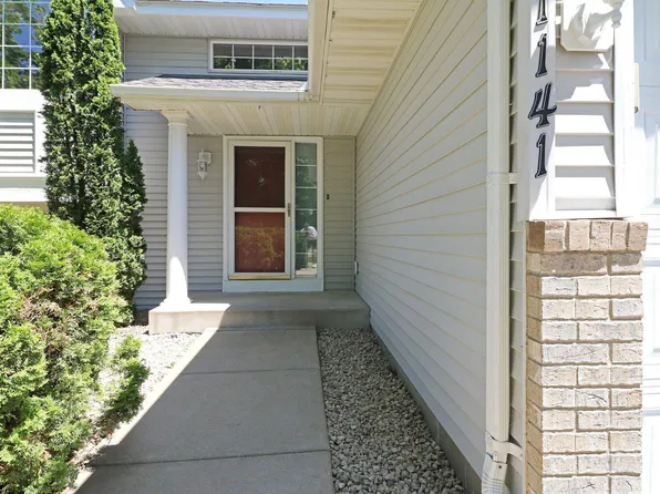 1141 Dorothy Ln, Elko New Market, MN 55054