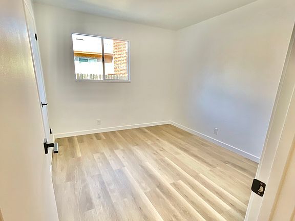 5th image of 804 Elisa Way