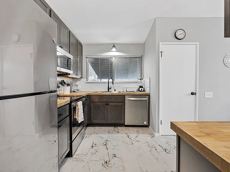 2340 Dove Dr — Photo 15