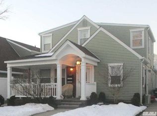 547 W Walnut St, Long Beach, NY 11561