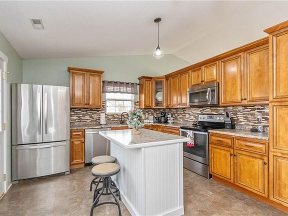 5th image of 352 Brixton Woods East Dr