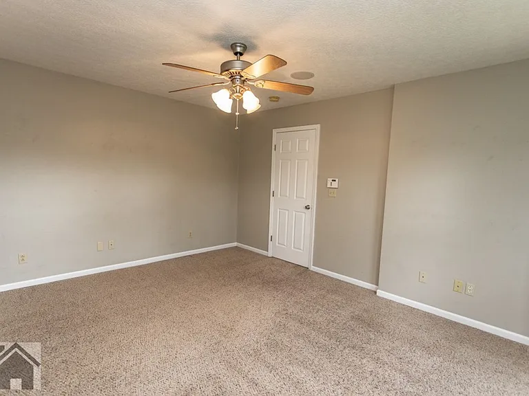 15830 Terris Ln — Photo 25