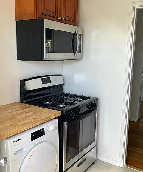 1111 Pico Blvd #C — Photo 4