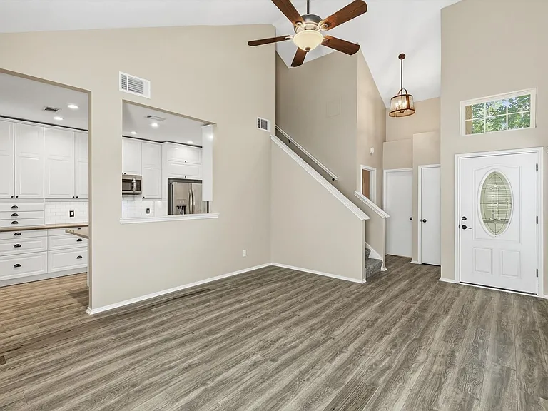 2917 Roxboro Rd — Photo 5
