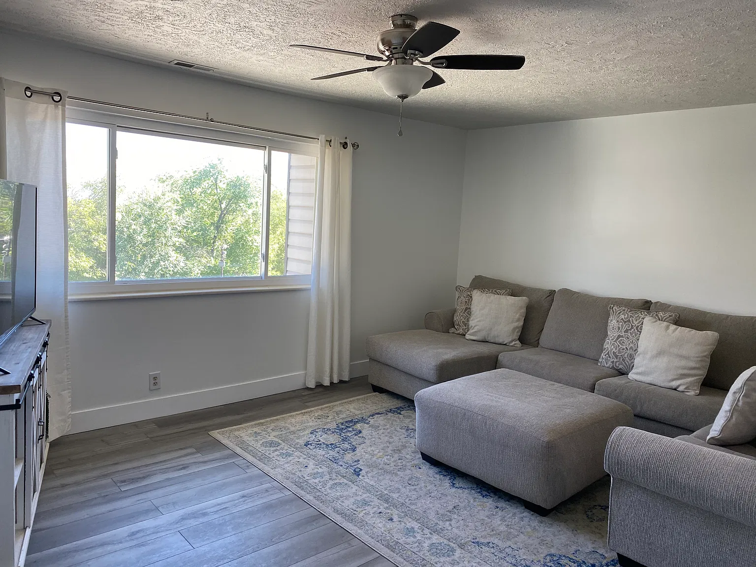 2 bed, 1120 sqft, $1,400 — Photo 4