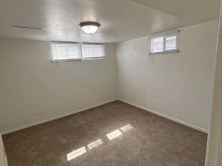 85 Princeton Ave — Photo 8