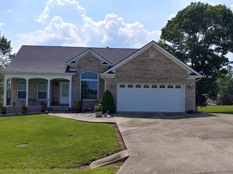 1st image of 405 Lewis Dr