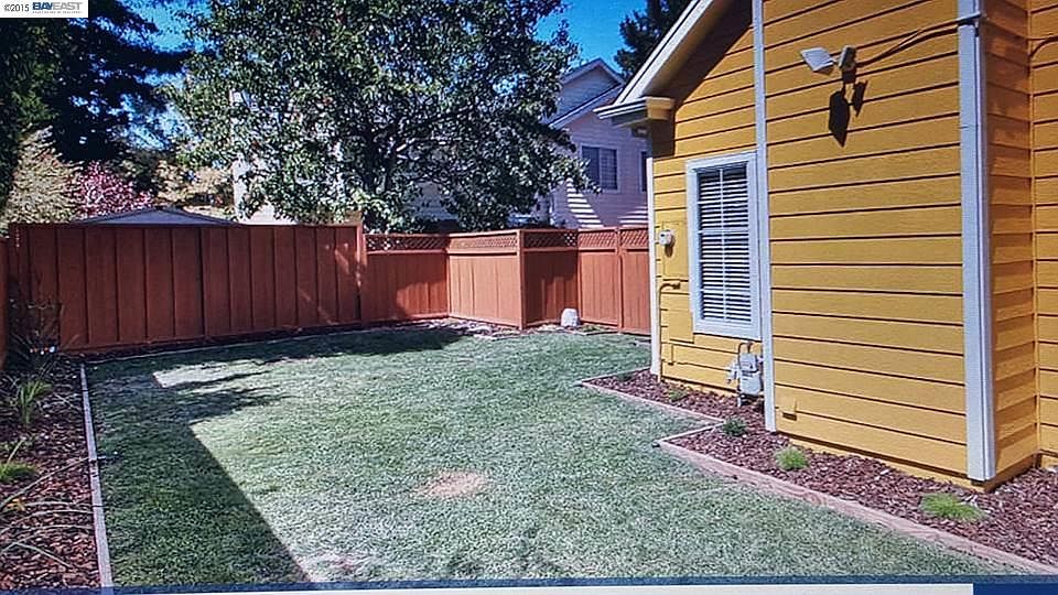 1st image of 380 Sherland Ct