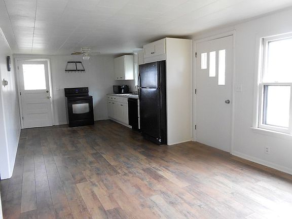 2nd image of 14245 Primrose Dr