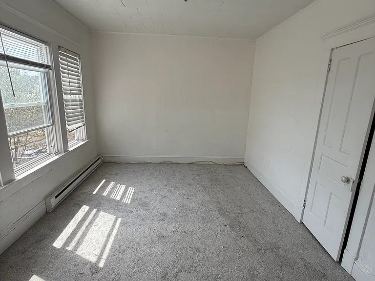 795 S Main St #4 — Photo 8