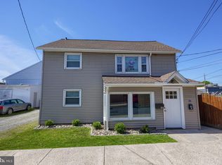 212 Cherry St #214, Ephrata, PA 17522