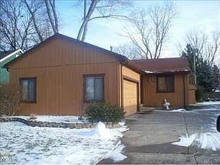 1st image of 527 Lakeside Dr