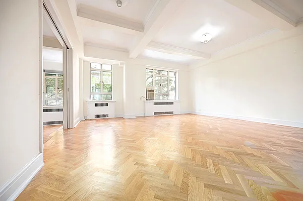 Rented by Urbane Brokerage | media 9