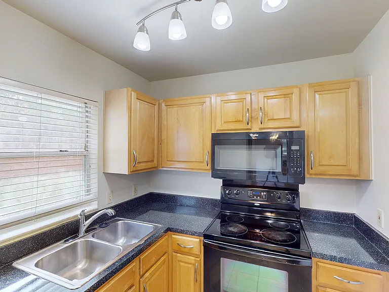 Alafaya Woods — Photo 105