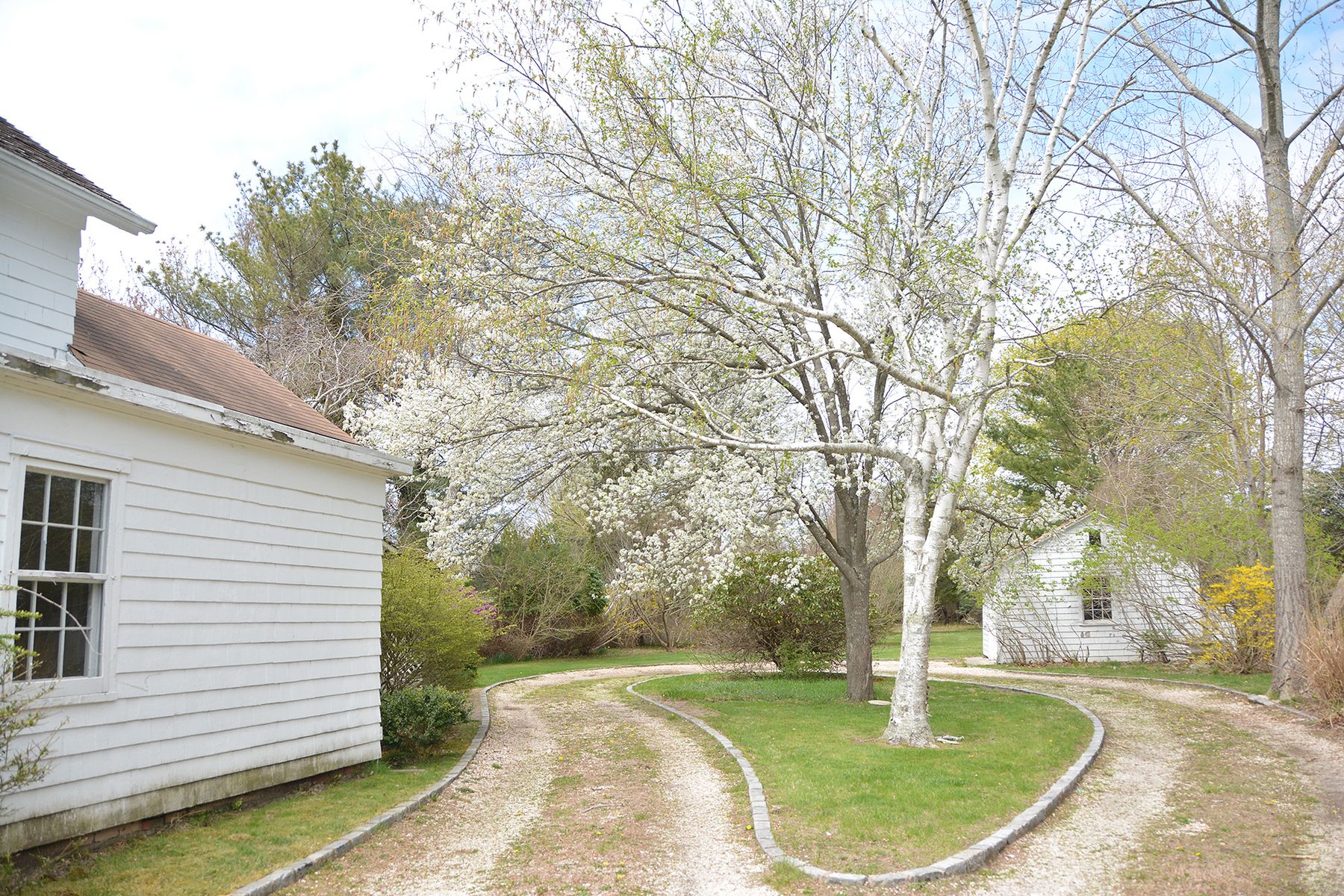 65 Tanners Neck Ln in Westhampton Out East