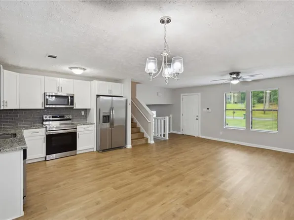 3551 Bramblevine Cir, Lithonia, GA 30038