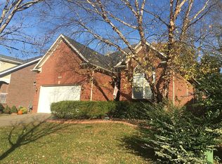 4207 Sunny Crossing Dr, Louisville, KY 40299