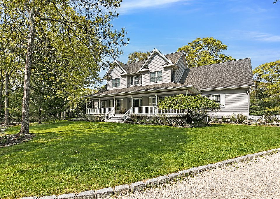 1st image of 15 Tramposh Ln
