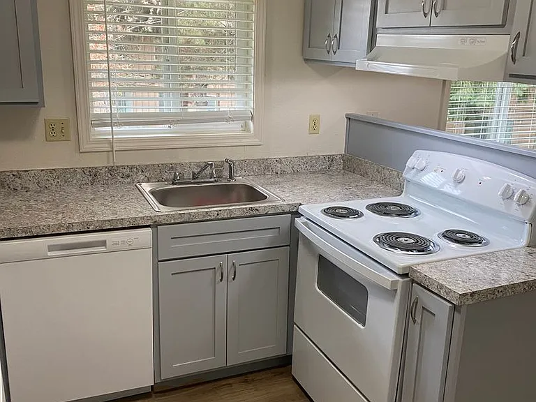 742 32nd Ave SE #7 — Photo 10
