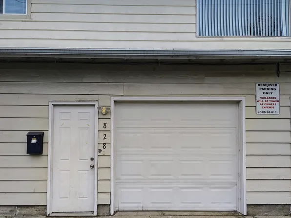 828 25th St SE #828, Salem, OR 97301