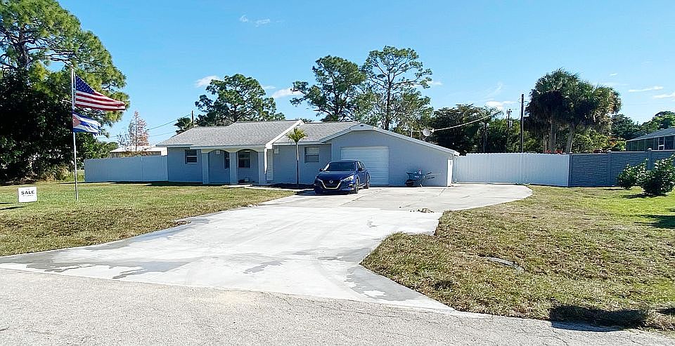 1st image of 318 8th Ave