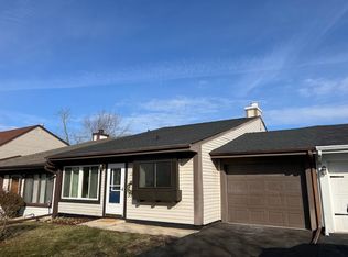 205 W Birchwood Dr, Romeoville, IL 60446