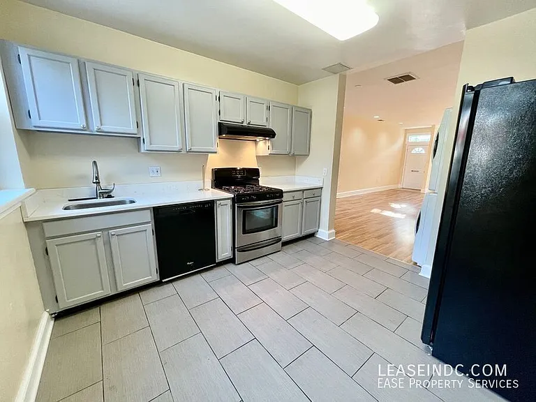 2025 Flagler Pl NW — Photo 12