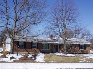 5738 Oak Valley Rd, Dayton, OH 45440