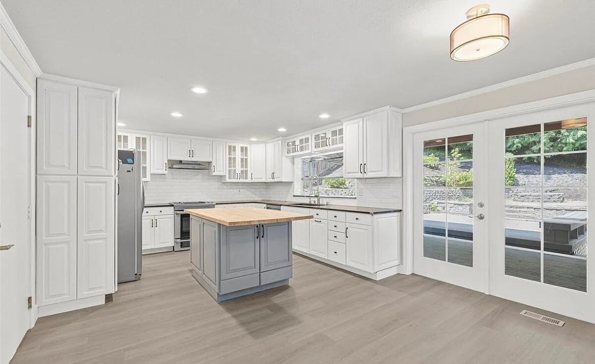 172nd Pl SE, Bothell — Photo 3