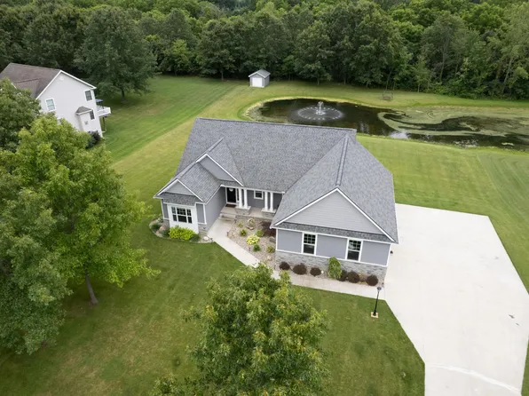 6903 Cambria Dr, Spring Arbor, MI 49283