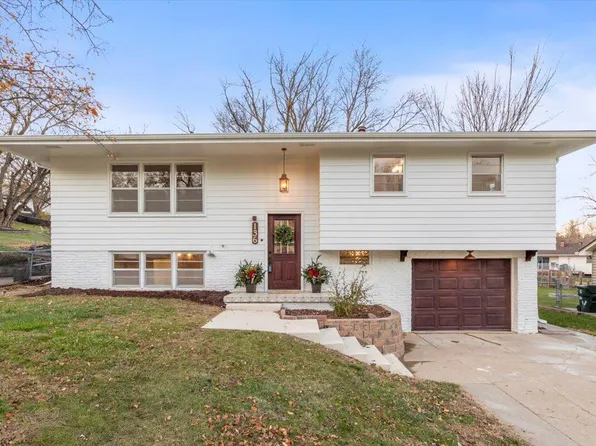 136 Zenith Dr, Council Bluffs, IA 51503