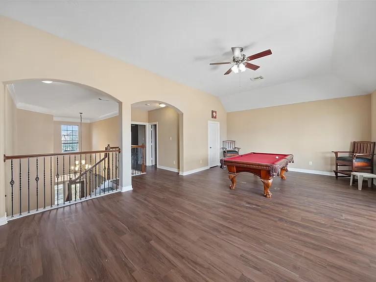 23010 Prairie Lake Ct — Photo 36