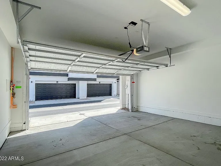 3215 E Flower St #13 — Photo 15